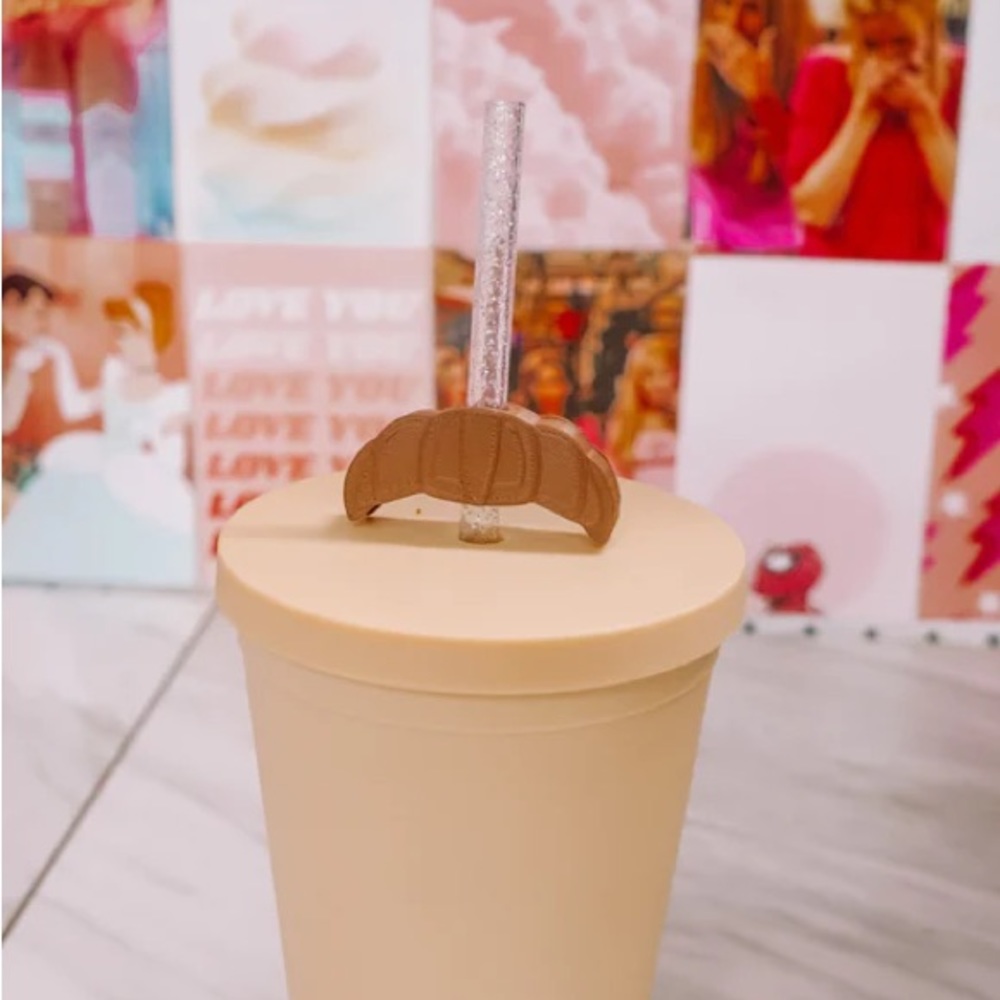 The Fawn Doe 🥐 Croissant Straw Charm New Brown Tan